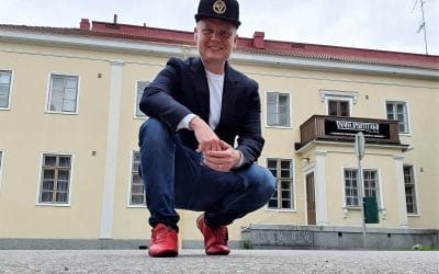 Diili-kilpailija Janne Immonen vetää automaattihotelli Vanhaa Postitaloa